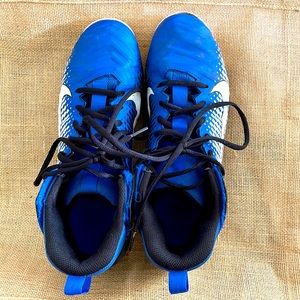 Nike-Boys football cleats(big boys 7)